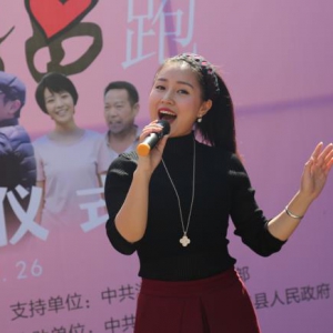 邵阳“刘三姐”王馨：夺冠后第一件事是文化扶贫