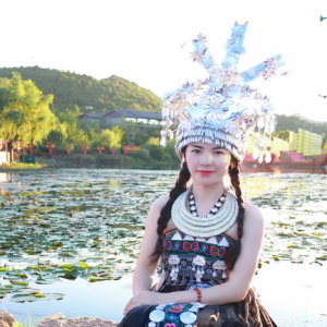 同名诗评|渡劫  文/晴方好