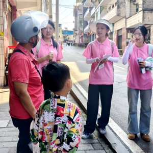 课业辅导暖童心 七彩课堂伴成长——长江师范学院教师教育学院“三下乡”实践团开展暑期学业帮扶活动